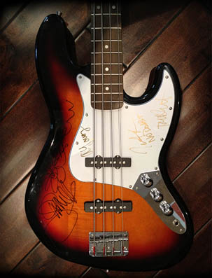 signed-no-doubt-bass-TwentyWonder-20wonder-20-wonder