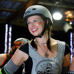 Los Angeles Derby Dolls’ L.A. Ri-ettes at TwentyWonder 2011. Photo by Sir Clicks-A-Lot.