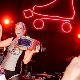 The L.A. Ri-ettes claim the Sweet belt at TwentyWonder 2011.