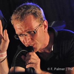 Axis of Awesome’s Benny Davis at TwentyWonder 2011. Photo by F. Palmer of The Owl Mag.