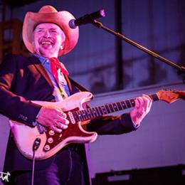 Dave Alvin at TwentyWonder 2012. Photo by Sir Clicks-A-Lot.