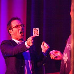 Helder Guimarães, World Champion of Magic, at TwentyWonder 2014. Photo by Star Foreman.