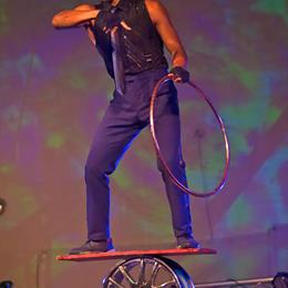 Pierre on Rola Bola at TwentyWonder 2014. Photo by Guillermo Prieto.